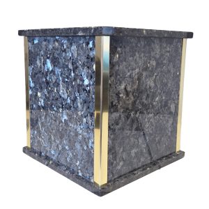 Urne funéraire double en granite bleu - Sentinelle